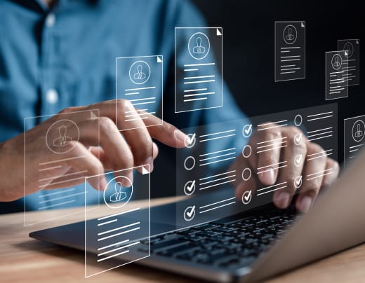 高難度求人向けのサーチ・採用を想起させるウェブサイトの画面例